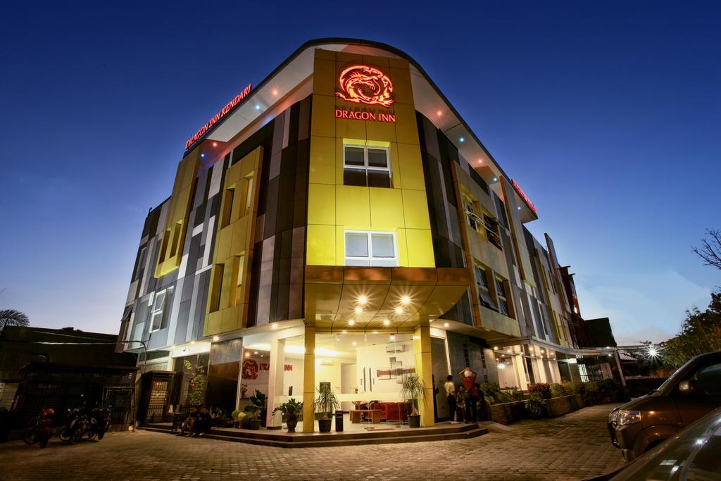 Dragon Inn Кендарі Екстер'єр фото